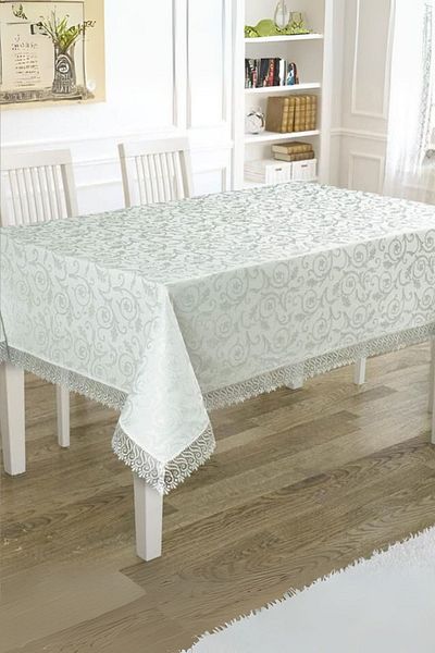 Karna Home Elegant Laced Tablecloth