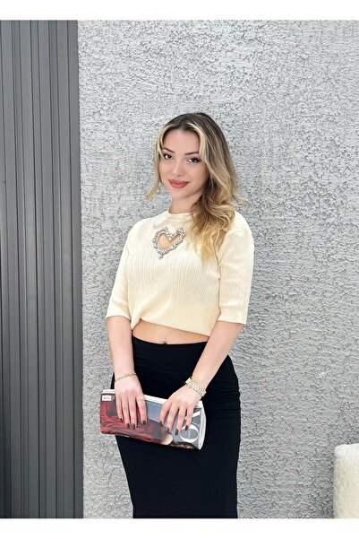 Neva Wear Glow Stone Embroidered Heart Detailed Half Sleeve T-Shirt