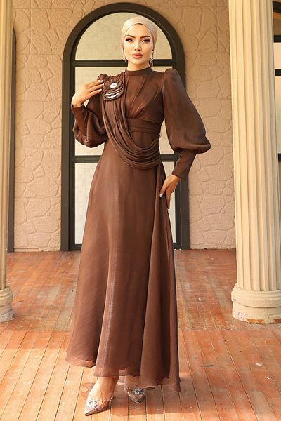 Olcay Brooch Detailed Flared Yorgo Silk Hijab Evening Dress Brown 1242