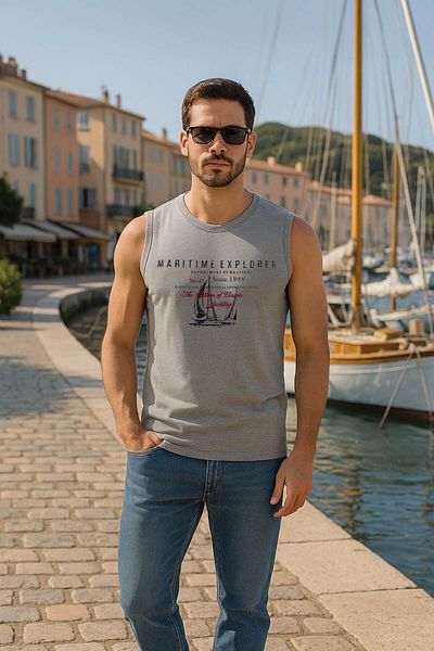 MARKAPIA Ανδρικό μπλουζάκι με στάμπα με λαιμόκοψη γαλάζιο αμάνικο