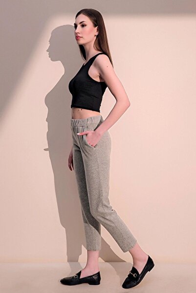 NEW LAVİVA Γυναικείο μπεζ ελαστικό στη μέση με μαλακή υφή casual παντελόνι με τσέπες - ίσια κοπή και φορέστε