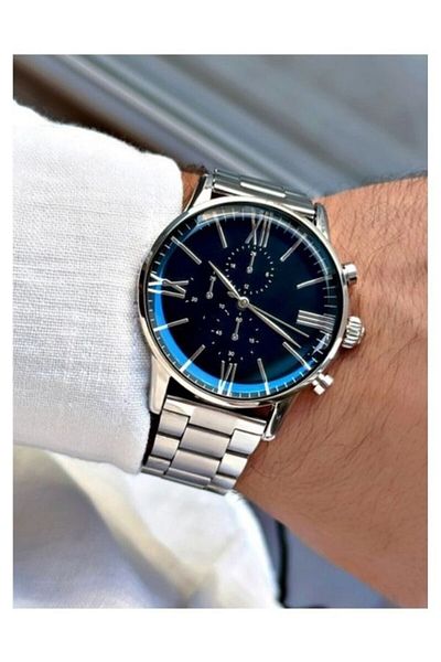 Leerybee Silver Color Steel Strap Men's Wristwatch