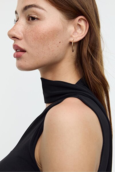 Stradivarius Fularlı asimetrik tül top