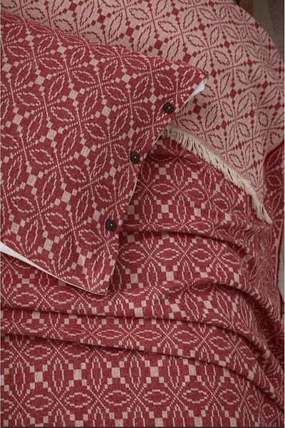 Cottonest Red-Ecru Jacquard Patterned Fringed Bedspread Set with Two Pillows