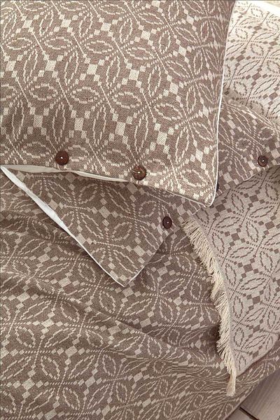 Cottonest Bedding Set with Two Pillows with Fringe