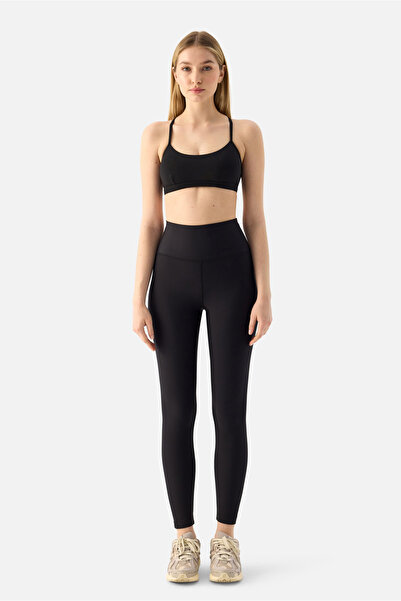 Superstacy Lara Black Sports Bra