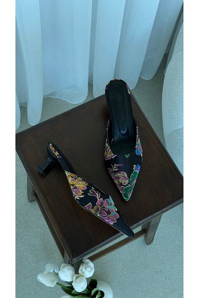 Letafia Valley Ethnic Pattern Slippers