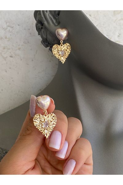 Lucios Romantic Heart Nail Earring with Golden Craftsmanship