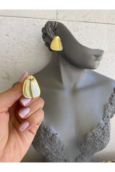 Lucios Lucios Nail Earring with Golden Craftsmanship
