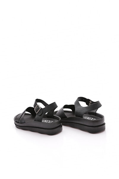 DGN 1700-159-22Y Women's Cross Strap Ankle Sandals