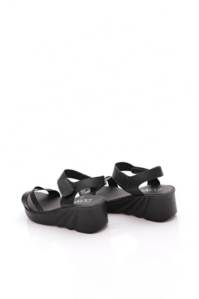 DGN 2100-154-22Y Women's Cross Strap Ankle Velcro Sandals