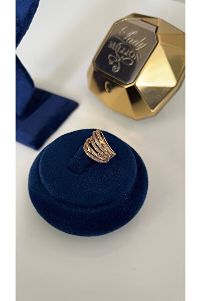 SU PERİSİ TAKI BİJUTERİ Gold 5 Sıra Zirkon Taşlı Minik Yıldız Detaylı Kıkırdak Küpe