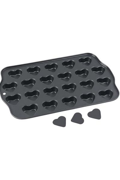 HOME MASTER Heart-Shaped Silicone Cake Pan – 24 slots for cupcakes or muffins | Non-Stick Bakeware Mold