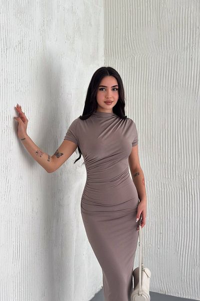 MOZENA Sandy Fabric Short Sleeve Drape Detail Long Dress