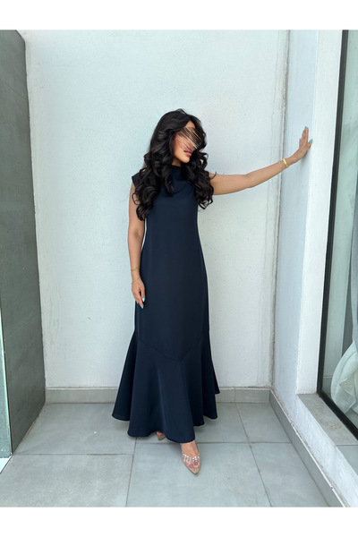 outline Navy blue pleated dress