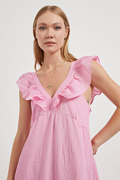 Arma Life Rochie lungă roz largi, fără mâneci, cu decolteu în V, cu volane