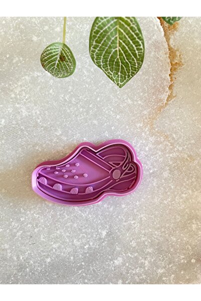 By Selen Suyolcu Crocks Cookie Stamp and Cutter