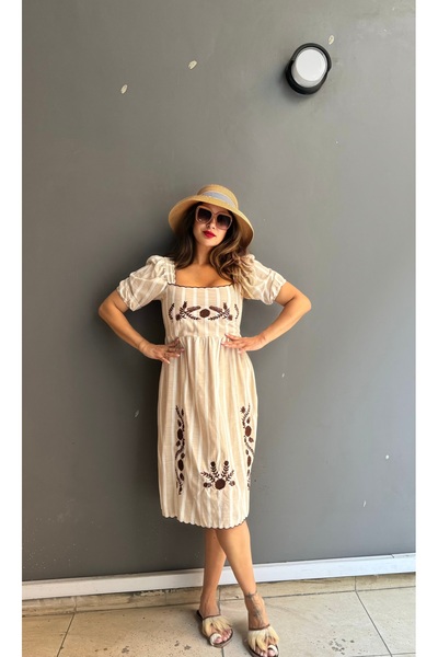 Butik Nakışlı çizgili elbise