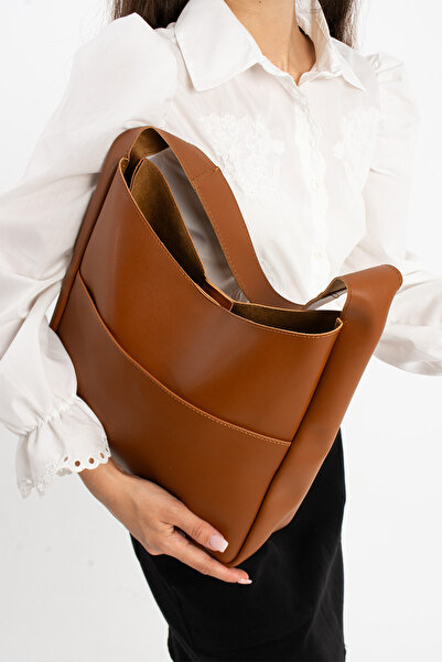 pasyone Tan Women's Large Volume Shoulder Bag