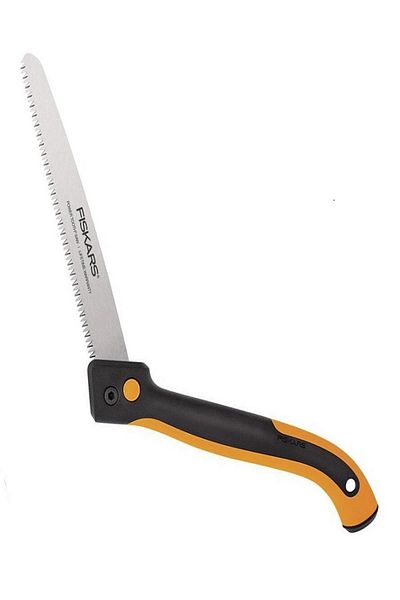 FiSKARS Power Tooth Soft Grip Durable Plastic and Stainless Steel Folding Hand Saw