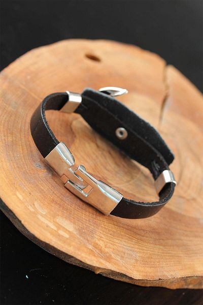 BESKAR Black Color Leather Men's Bracelet with Sea Anchor Metal Accessories