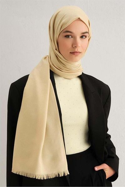 Armine Şal Viscon cu model Orbit 02