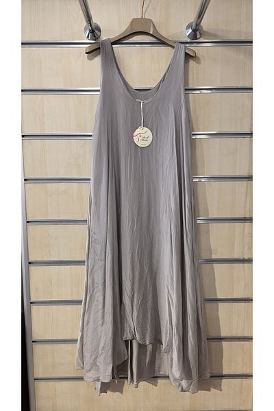 Park Moda Μακρύ ιταλικό μεταξωτό φόρεμα με λουράκι με απλό σχέδιο