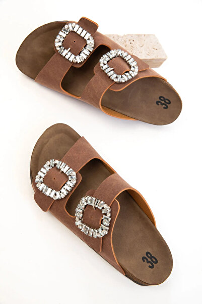 Pienn Women's Summer Slippers with Diamond Stone Detail | Daily Stylish