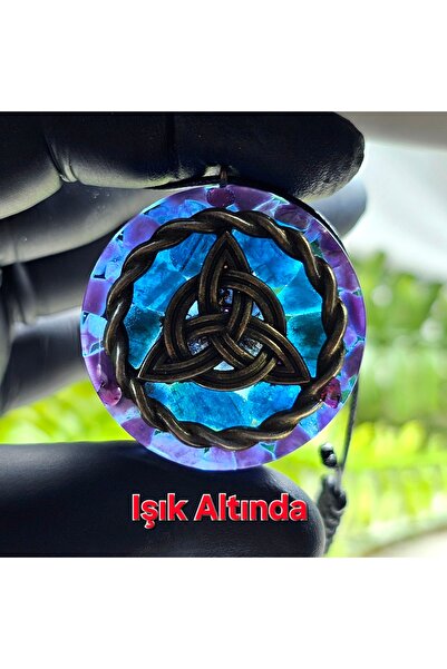 Singincraft Bronz Triquetra - Çeroit - Apatit Orgonit Kolye - EL YAPIMI TASARIM ÜRÜNLER