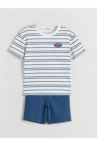 LC Waikiki تي شيرت وشورت للأولاد برقبة دائرية من LCW Kids Ecru