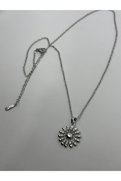 isikaccessories قلادة نسائية فضية اللون