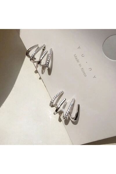 Shiklik MODA Stoned Earrings to Complete Your Elegance