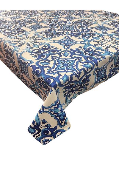 Lia's Boutique Waterproof cotton tablecloth with floral pattern