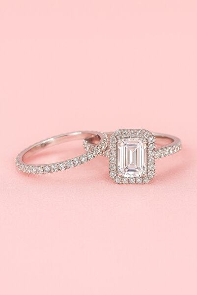 Crystal Diamond Zirconia Işıklı kutuda baget yüzük ve tamtur yüzük, sevgiliye...