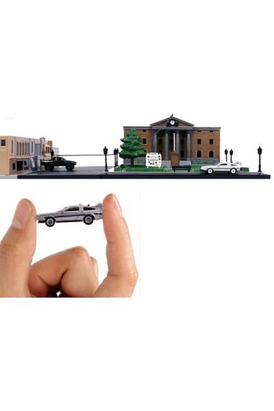 Tech Trade Jada Back to the Future Town Square-Courthouse Palace Diorama