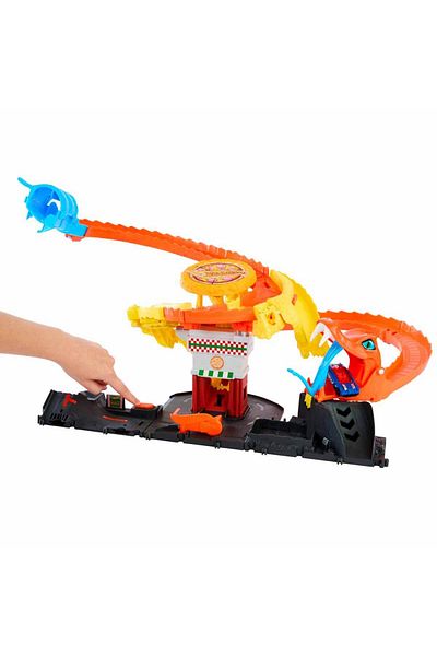 HOT WHEELS Σετ παιχνιδιού Cobra Adventure στο κατάστημα πίτσας - Htn81