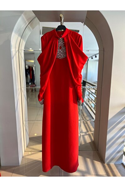 DEMET İPEK - YAKA VE KOL İŞLEMELİ KIRMIZI ABİYE