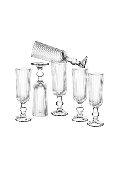 Dania A set of 150 mm juice glasses for multiple uses for all receptions and occasions.