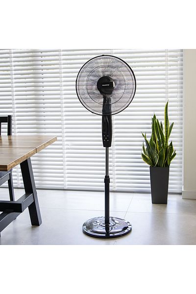 Klausberg Ventilator cu piedestal KB-7718 cu telecomandă, 40 cm, negru - LED, oscilație, temporizator, 3 viteze