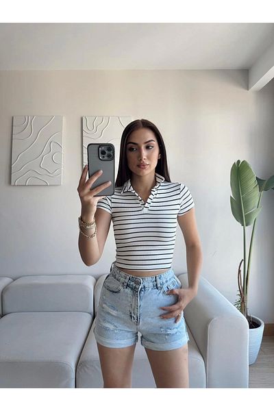 Zoom Butik Polo Neck Striped Crop - White