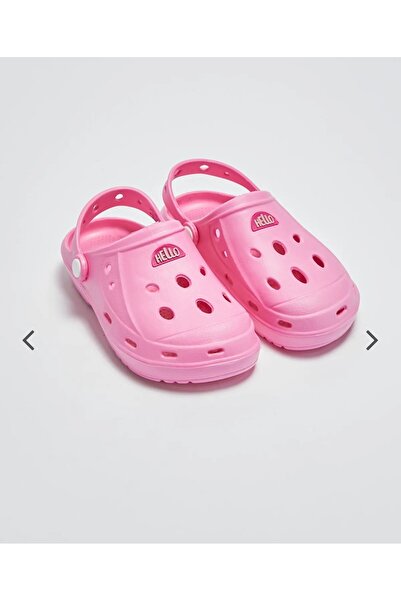 LC Waikiki LCW STEPS Fuşya Delikli Görünümlü Kız Çocuk Sandalet