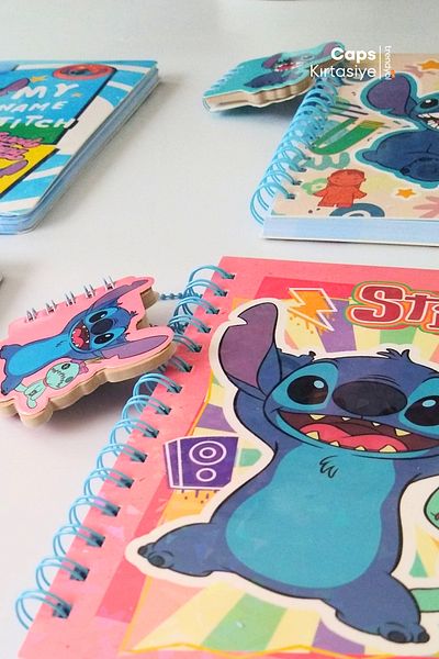caps anlarınızı paylaştığınız ortağınız 1 Piece Stitch Themed Holographic Glossy Cover Magnetic Notebook + Mini Notepad
