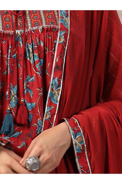 Ishin By Styli Floral Print Tiered Kurta with Trousers and Dupatta Set