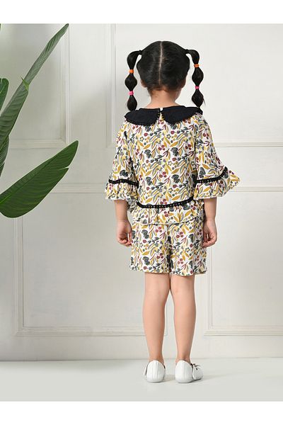 Bella Moda By Styli Printed Ruffled Hem Round Neck Top and Shorts Set