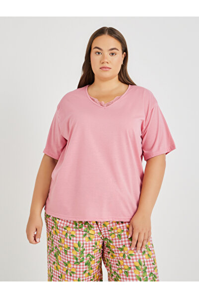 Styli Plus Size Lace Insert V Neck T-Shirt and Lemon Print Pyjama Set