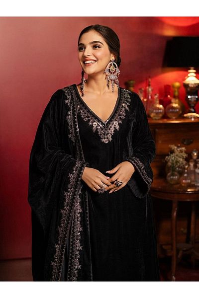 Ishin By Styli Embroidered Velvet Kurta and Trousers with Dupatta Set
