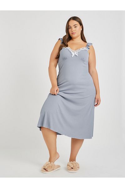 Styli Plus Size Solid Lace Trim Lettuce Edge Nightdress with Plunge Neck