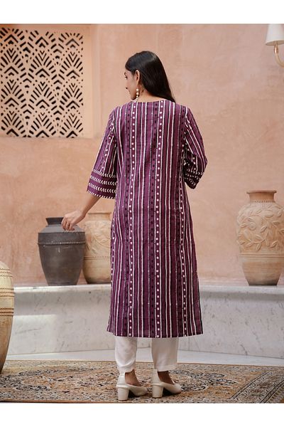 Sanskrutihomes By Styli Striped Kurta with Side Slit