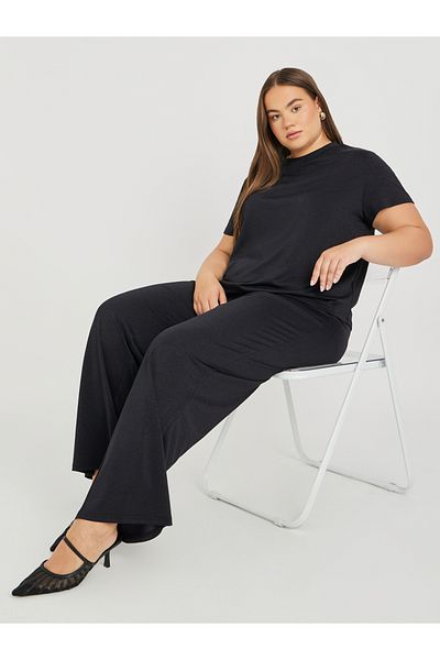Styli Plus Size Solid Asymmetric Hem T-Shirt and Wide Leg Trousers Co-Ords