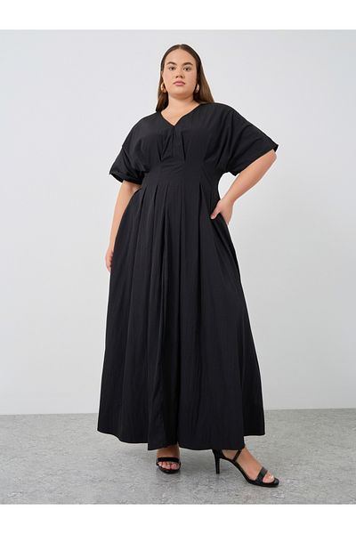 Styli Plus Size Pleated Short Sleeves A-Line Maxi Dress